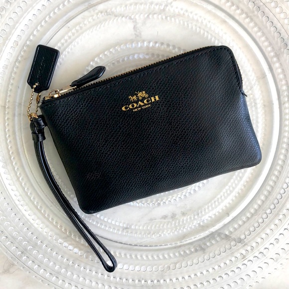 Authentic Coach Wristlet - Picture 1 of 4
